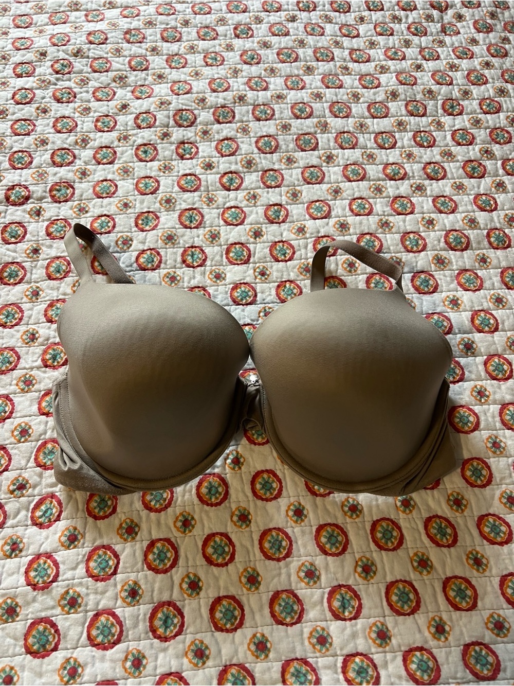 Victoria’s Secret Light Gray Lined Demi Bra size 36DD